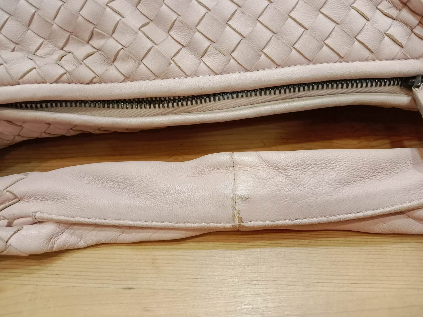 Bottega Veneta Intrecciato Hobo Bag Pink