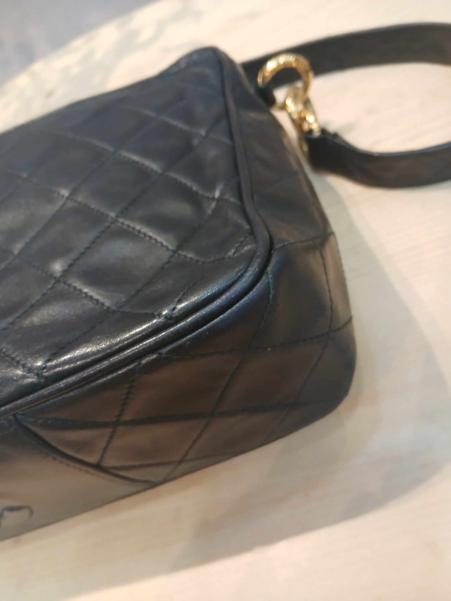 Chanel Vintage Shoulder Bag Lambskin Black Series 2