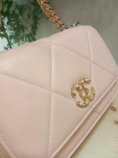 Chanel 19 Wallet on Chain Peach in Quilted Lambskin Microchipped