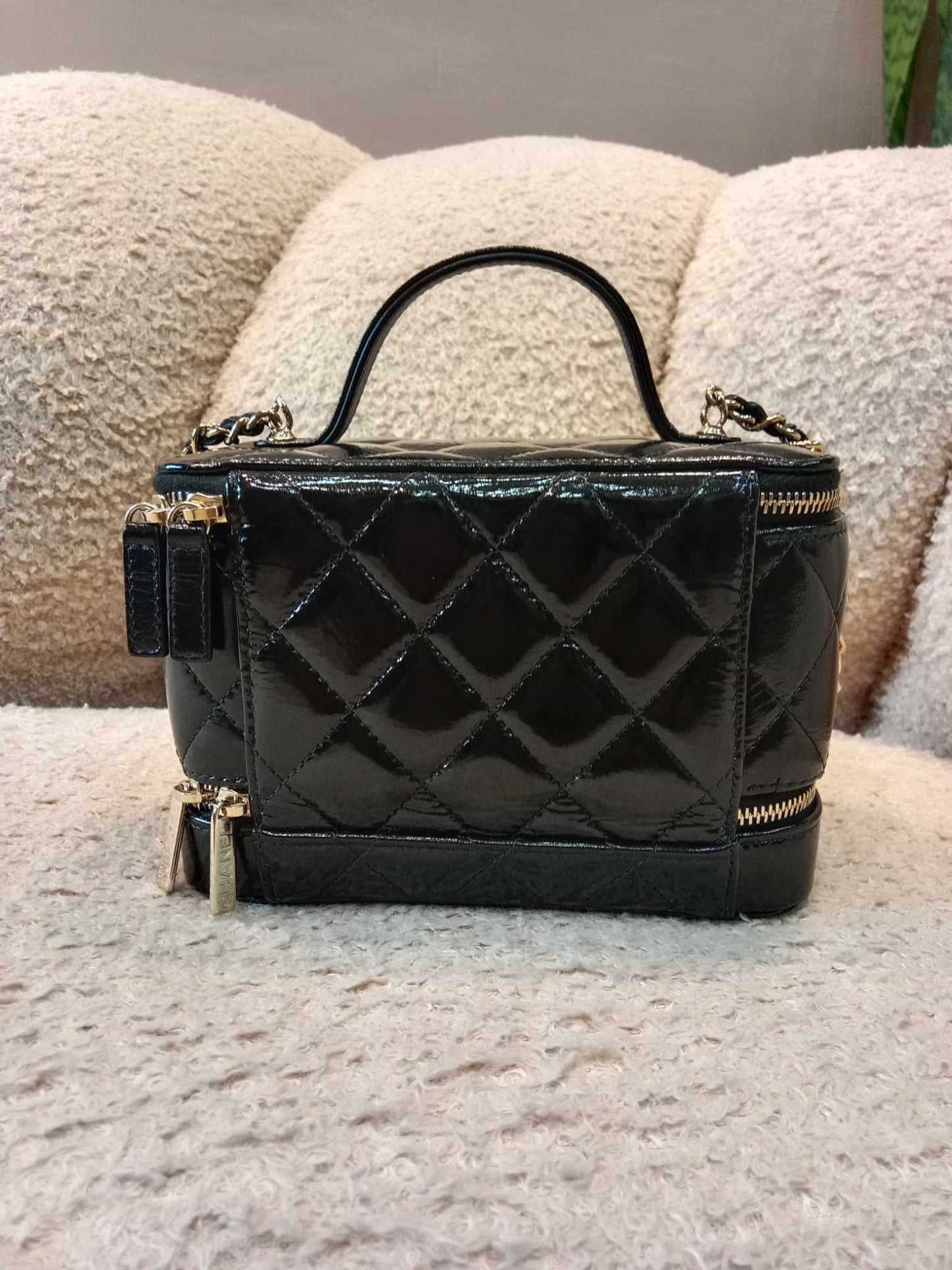 Chanel Small Vanity Glazed Calfskin Chain Shoulder Black Microchipped Fullset