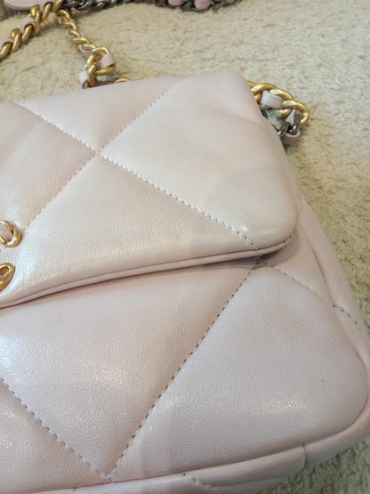 Chanel C19 Light Pink Lambskin Small Flap Series 31