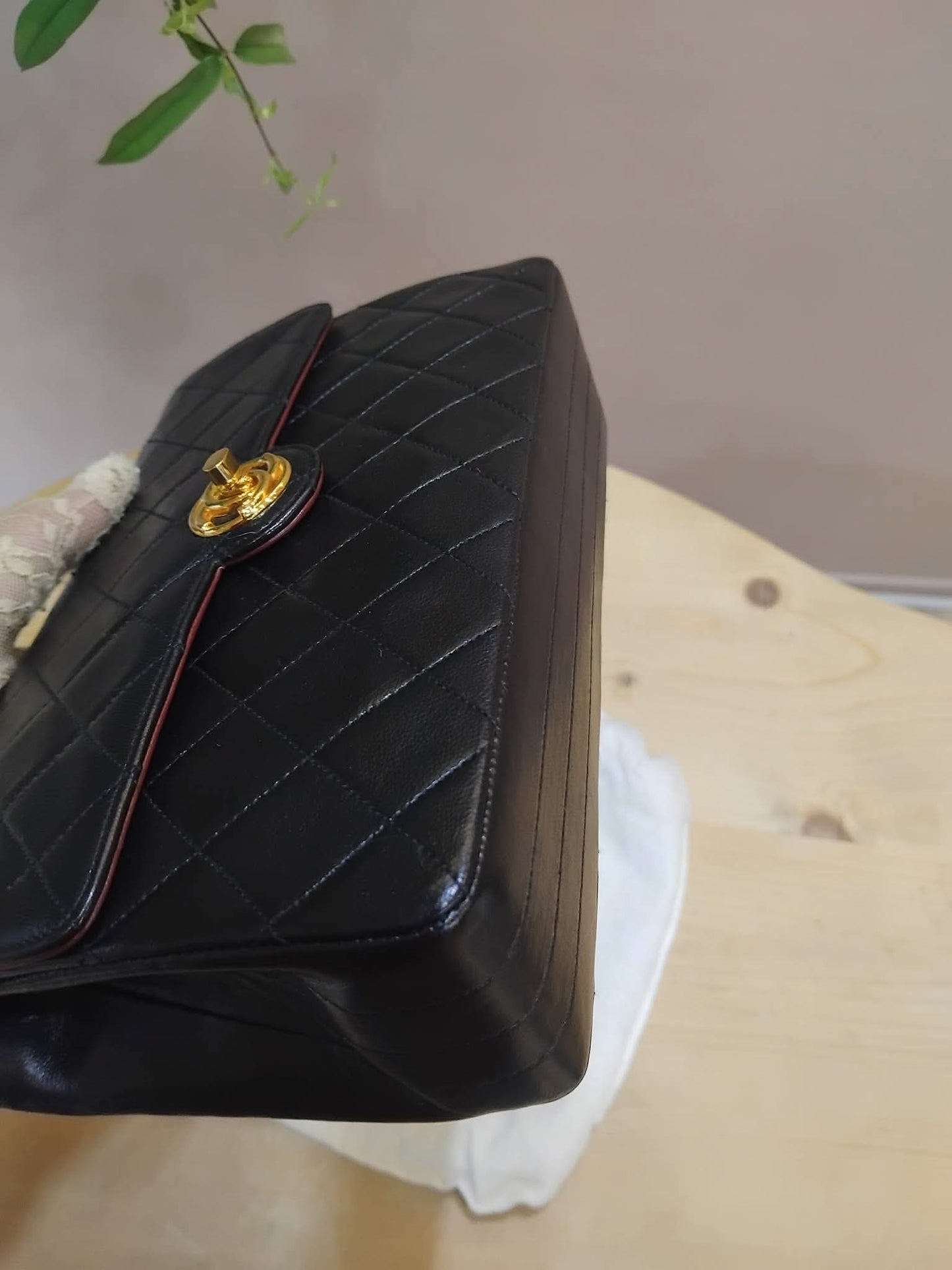 Chanel Circle Lock Flap Vintage CC Lambskin Black Series 1