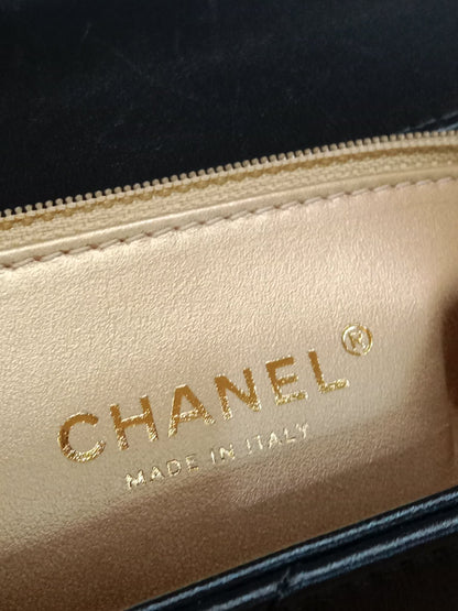 Chanel La Parisienne Quilted Lambskin Tophandle Bag Black Series 30