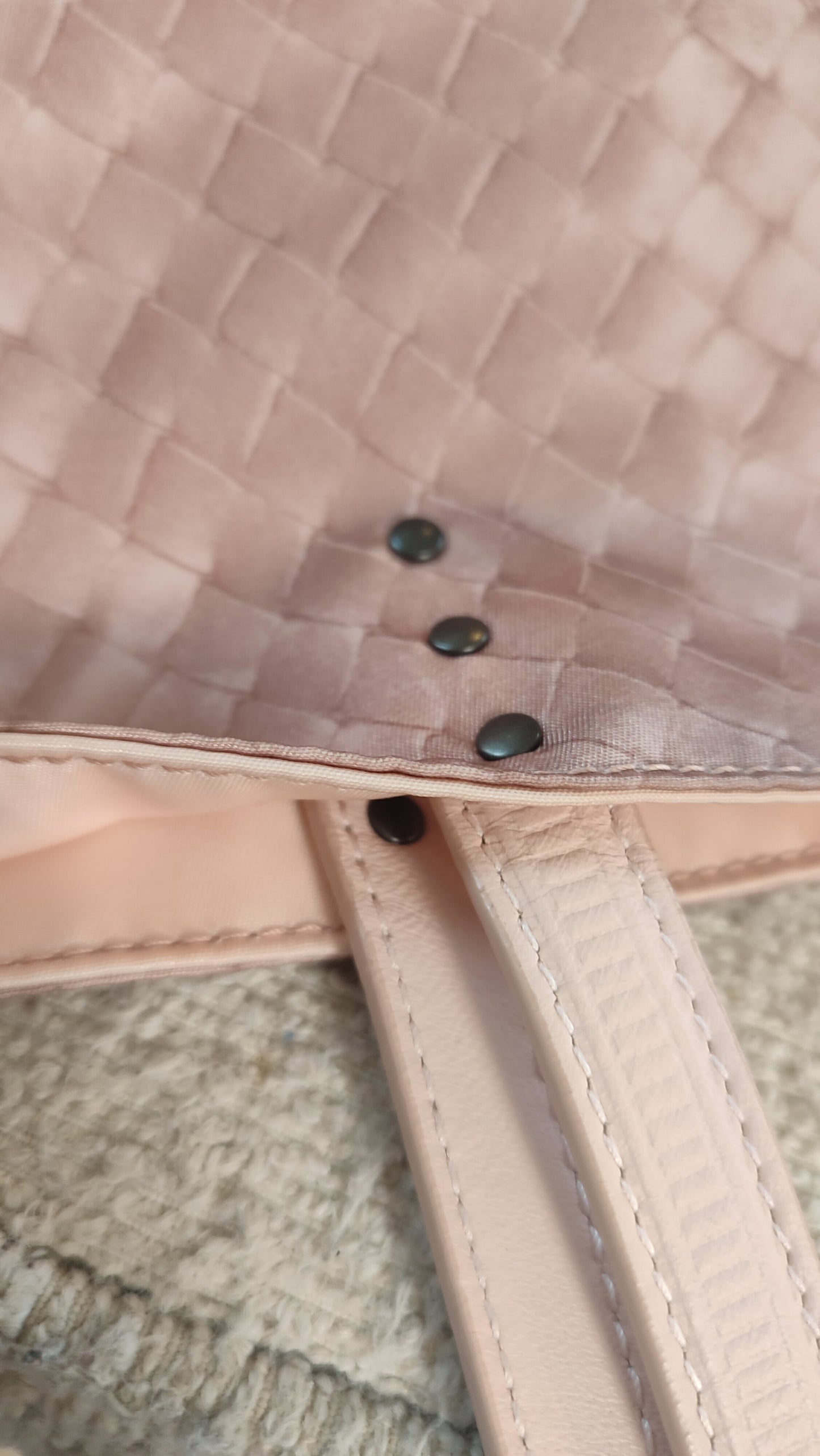 Bottega Veneta Intrecciolusion Tote Bag Pink