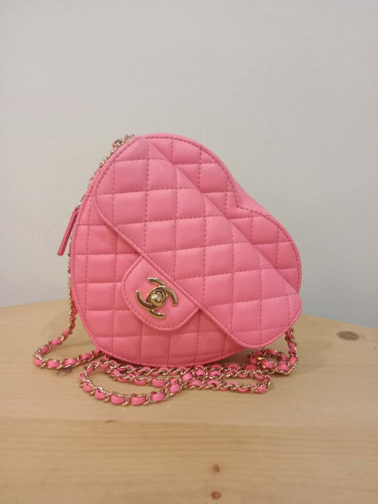 Chanel CC in Love Heart Bag Lambskin Pink Microchipped