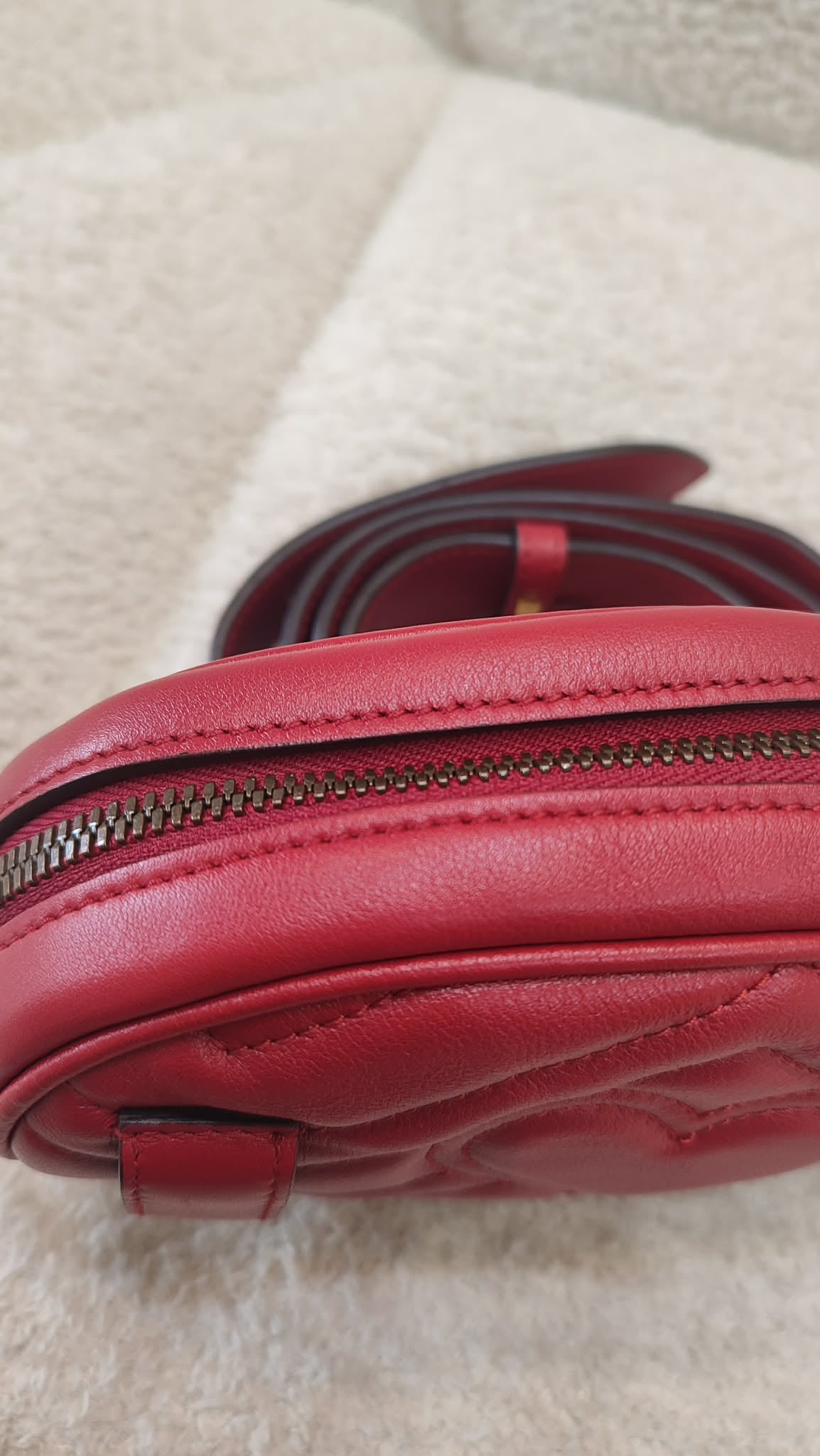 Gucci GG Marmont Beltbag Red