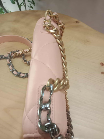 Chanel 19 Wallet on Chain Peach in Quilted Lambskin Microchipped