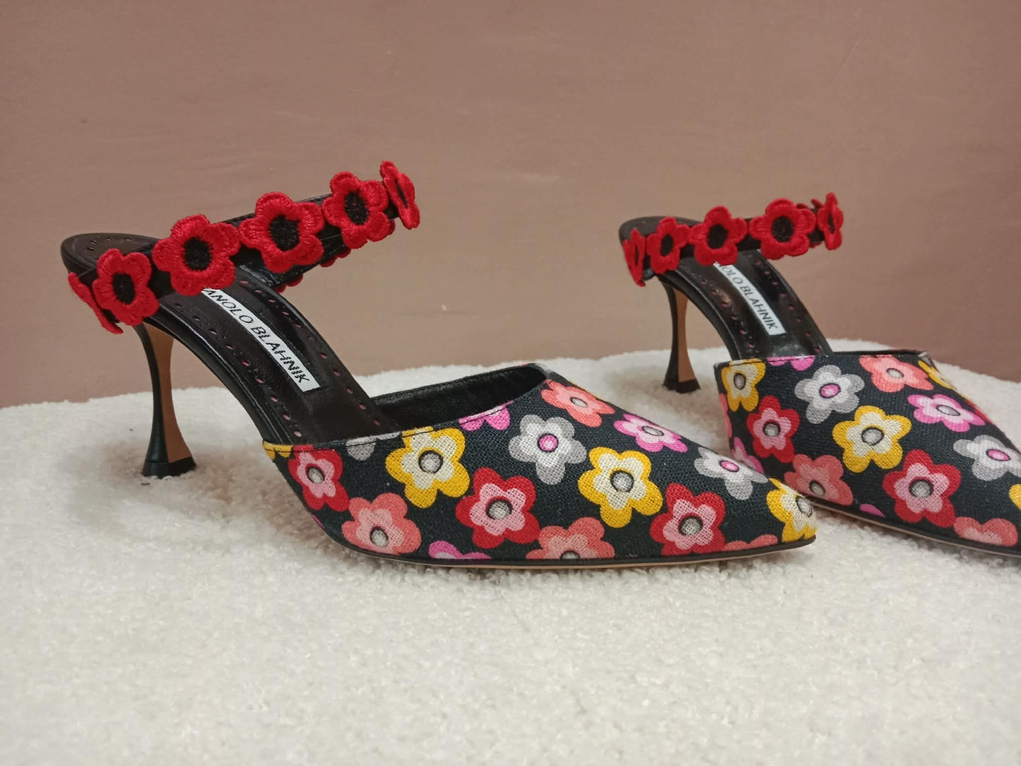 Manolo Blahnik Chamaca 70 Floral Print inen Mule Heels Size 36