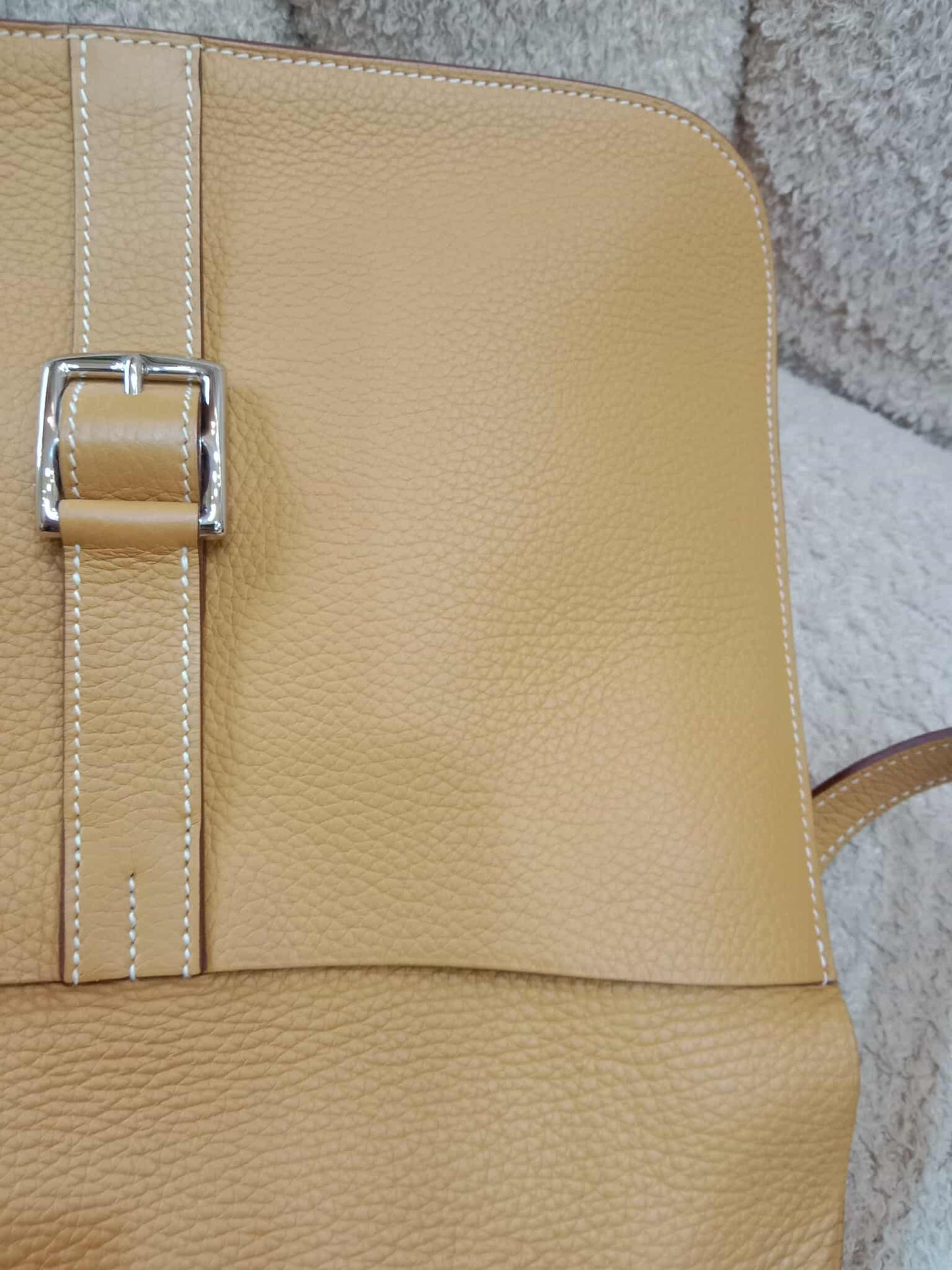 Hermes Halzan 31 Jaune Ambre Clemence Stamp R Square 2014