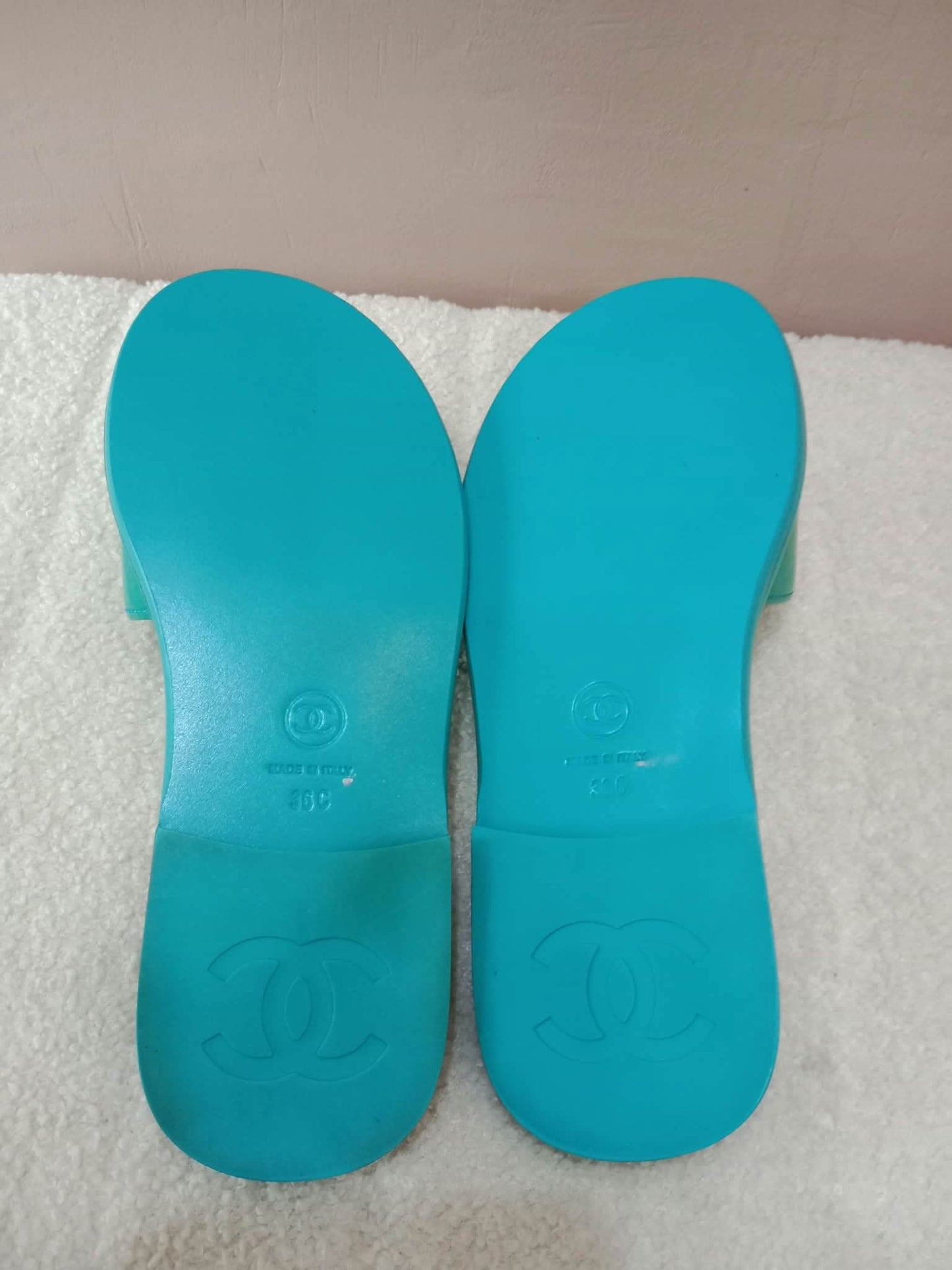 Chanel Turquiose and Green Patent Leather CC Flat Slide Sandals Size 36
