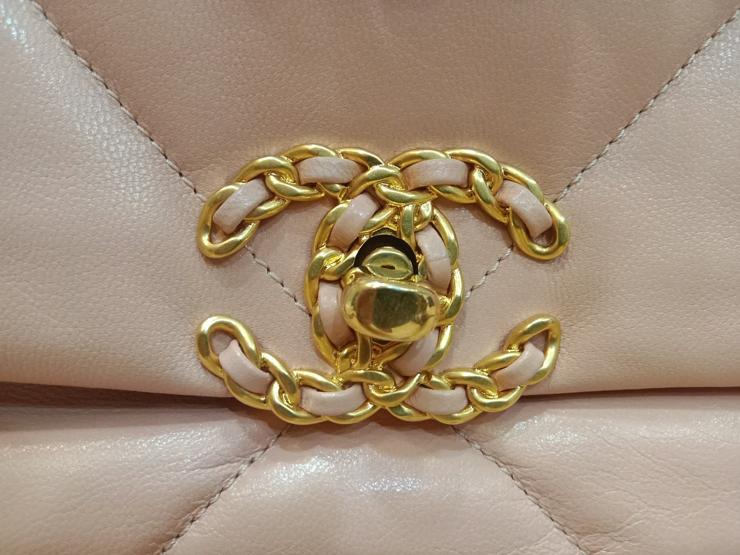 Chanel 19 Lambskin Light Pink Small Series 29