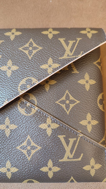 Louis Vuittin Monogram Kirigami  Pochette Set