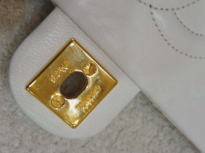 Chanel Matelasse Lambskin Vintage Flap White Series 1