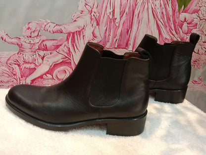 Chelsea Ankle Boots Black Size 23.5