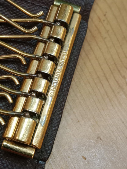 Louis Vuitton 6 Slots Keyholder Damier Ebene