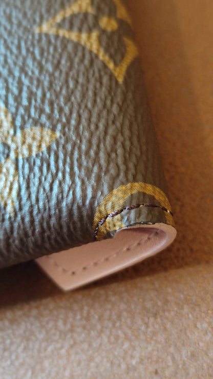 Louis Vuittin Monogram Kirigami  Pochette Set