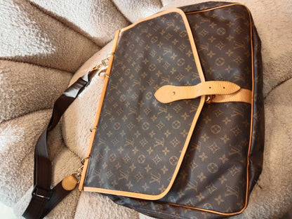 Louis Vuitton Monogram Canvas Sac Chasse 2-Way Handbag