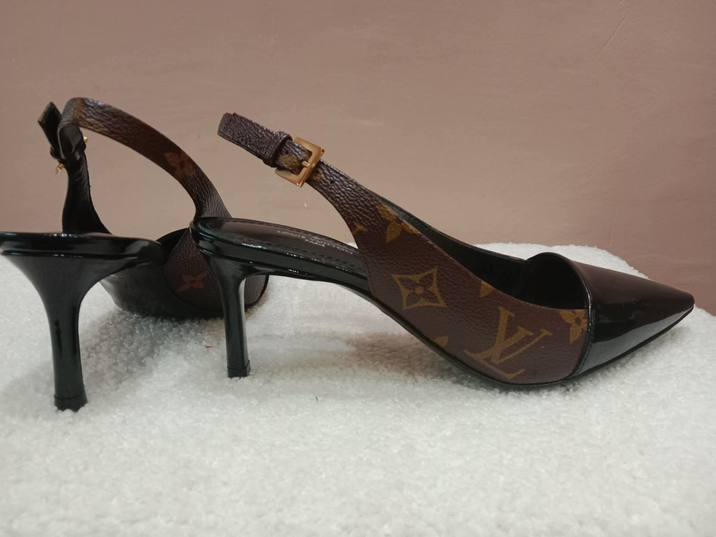 Louis Vuitton Archlight Slingback Pumps Toe Cap Patent Black Monogram Canvas Size 35.5
