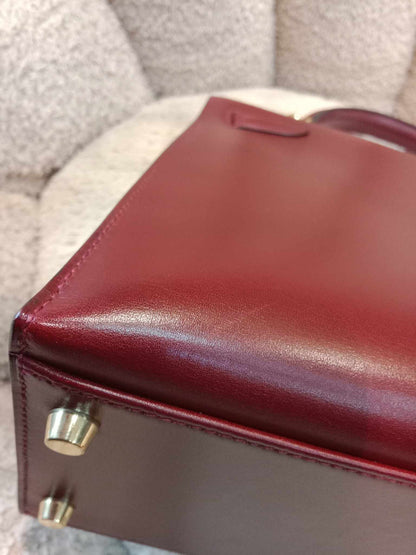 Hermes Kelly 32 Boxcalf Bordeaux Stamp F Square 2002