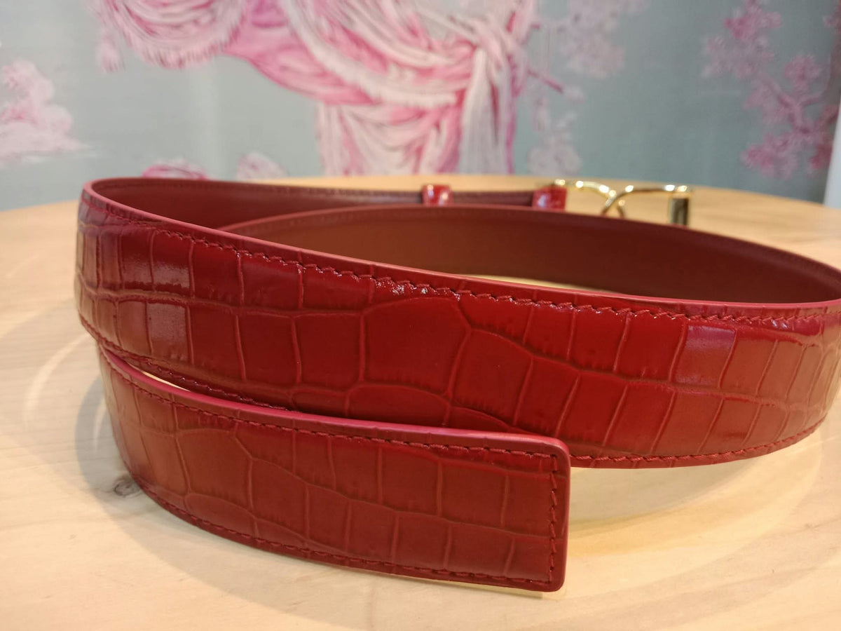 Chanel Crocodile Embossed Calfskin & Metal Belt Dark Red Brandnew