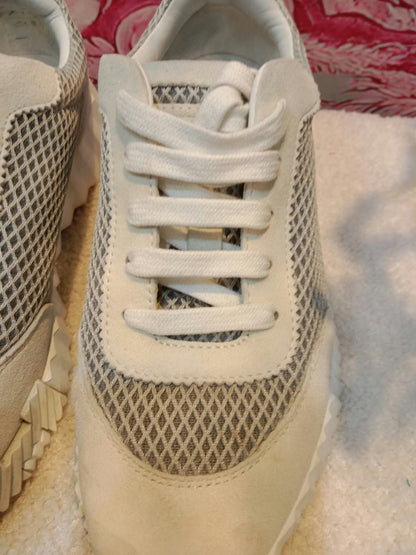 Hermes Bouncing Sneakers Gris Lulea/Blanc Colorway Size 36