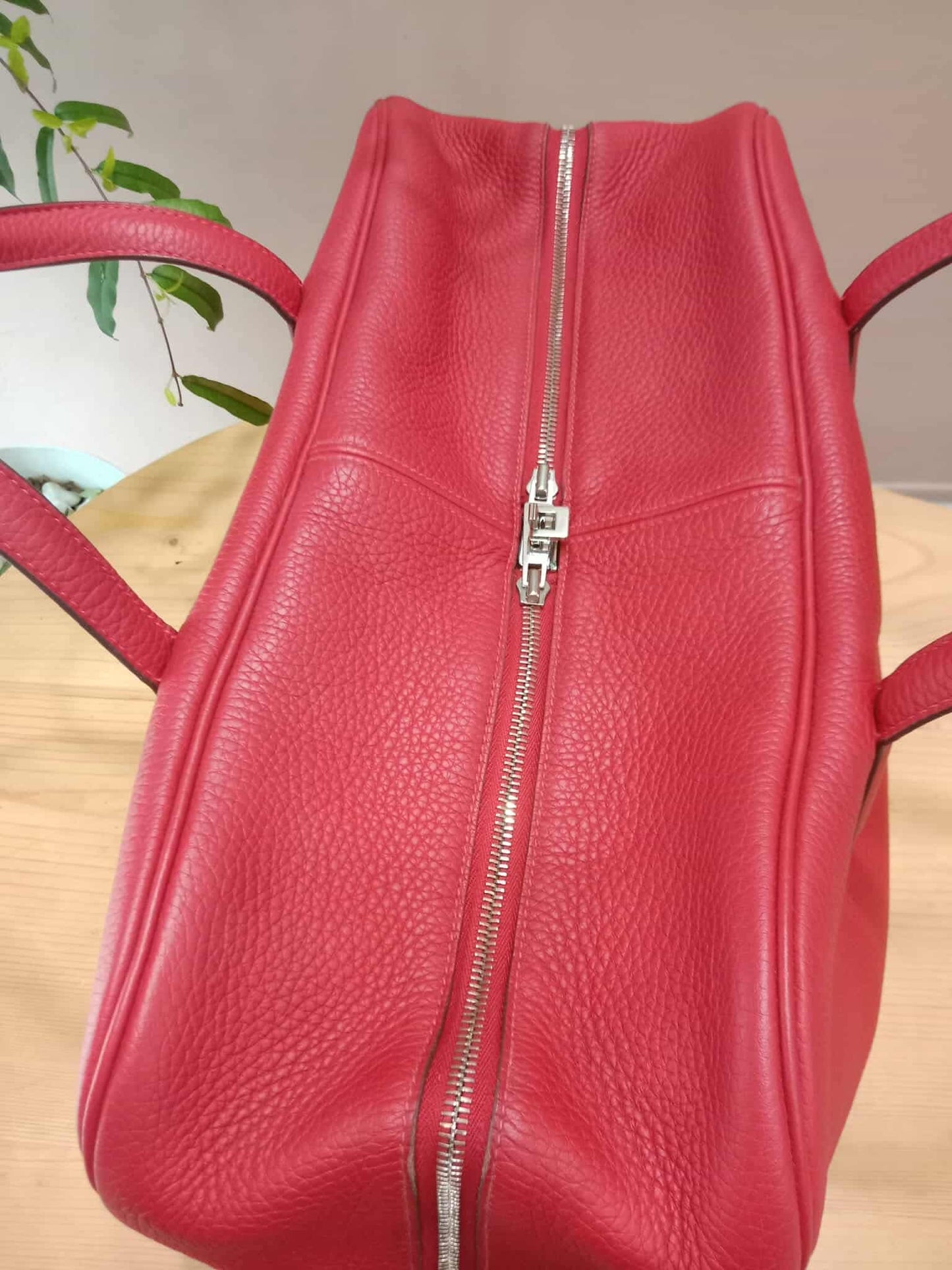 Hermes Victoria 43 Clemence Red Stamp R 2014