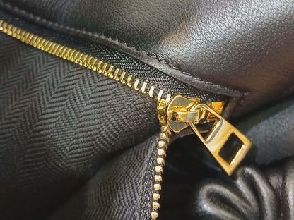 Loewe Squeeze Bag Large Black