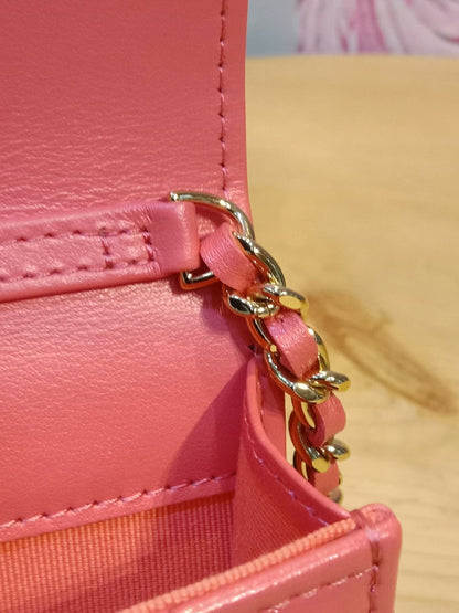 Chanel VIC Gift Quilted Mini Wallet on Chain in Pink/Coral Apricot MIcrochipped
