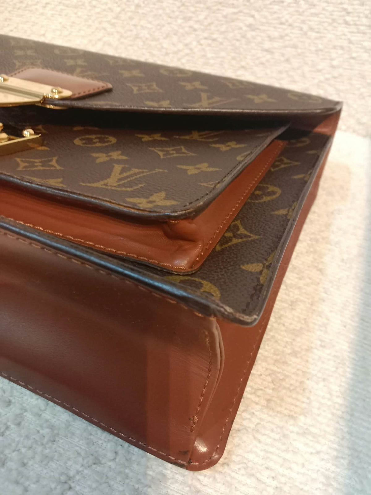 Louis Vuitton Monceau Shoulder Bag