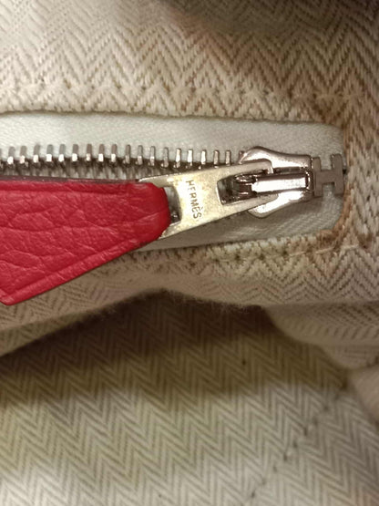 Hermes Victoria 43 Clemence Red Stamp R 2014