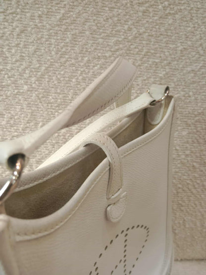 Hermes Evelyne TPM White Clemence Stamp O Square 2011