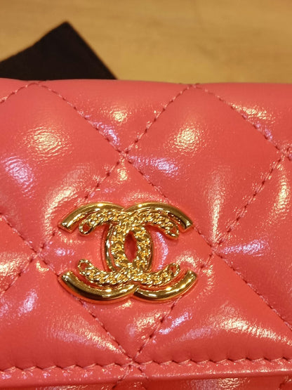 Chanel VIC Gift Quilted Mini Wallet on Chain in Pink/Coral Apricot MIcrochipped