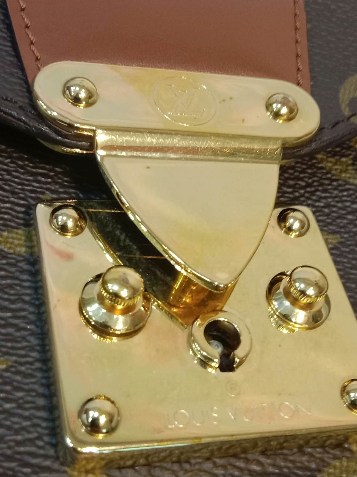 Louis Vuitton Monceau Shoulder Bag