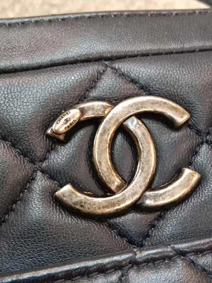 Chanel Trendy CC Bowling Bag Lambskin Series 21