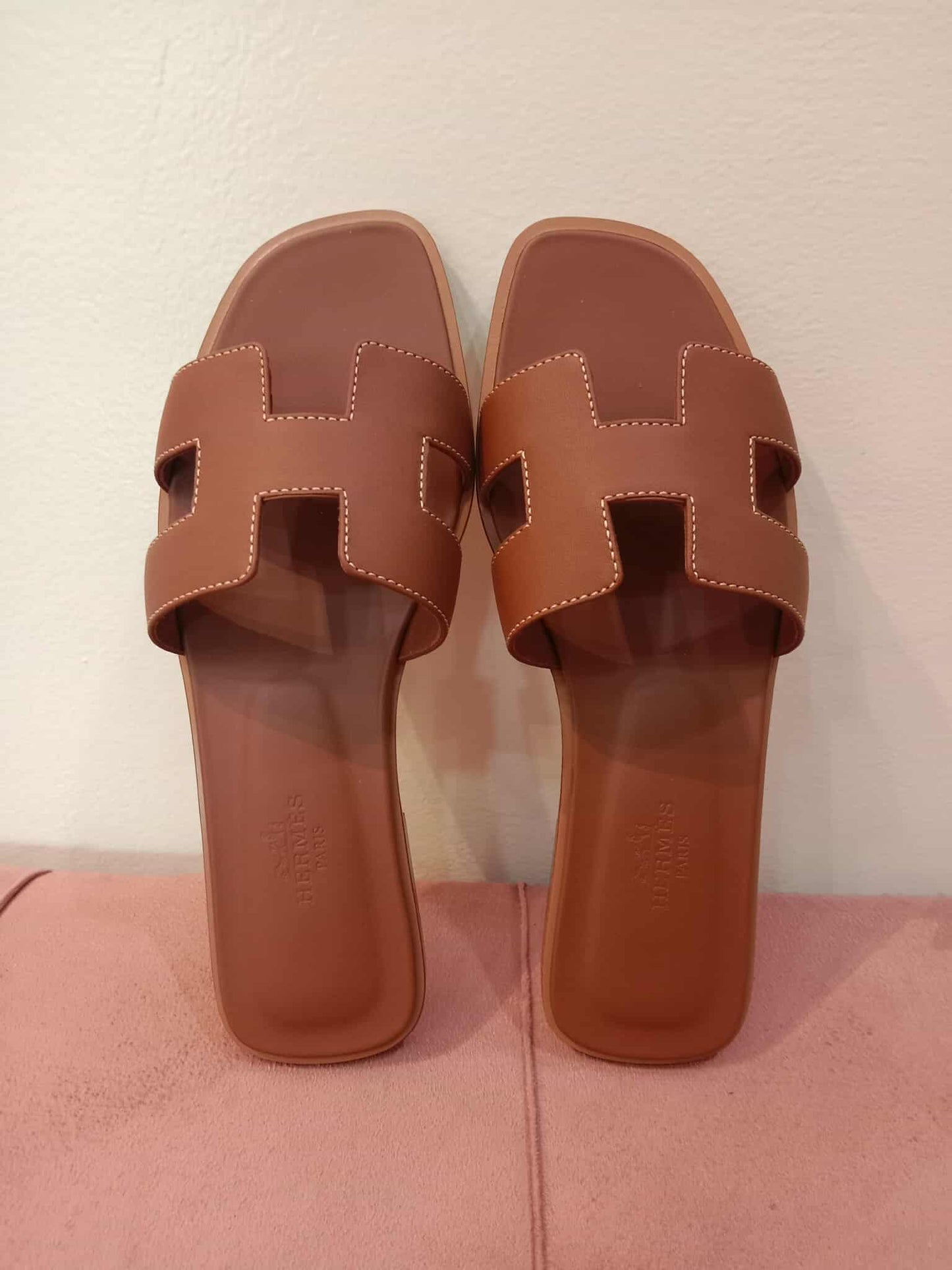 Hermes Oran Gold Size 35 1/2 Brandnew