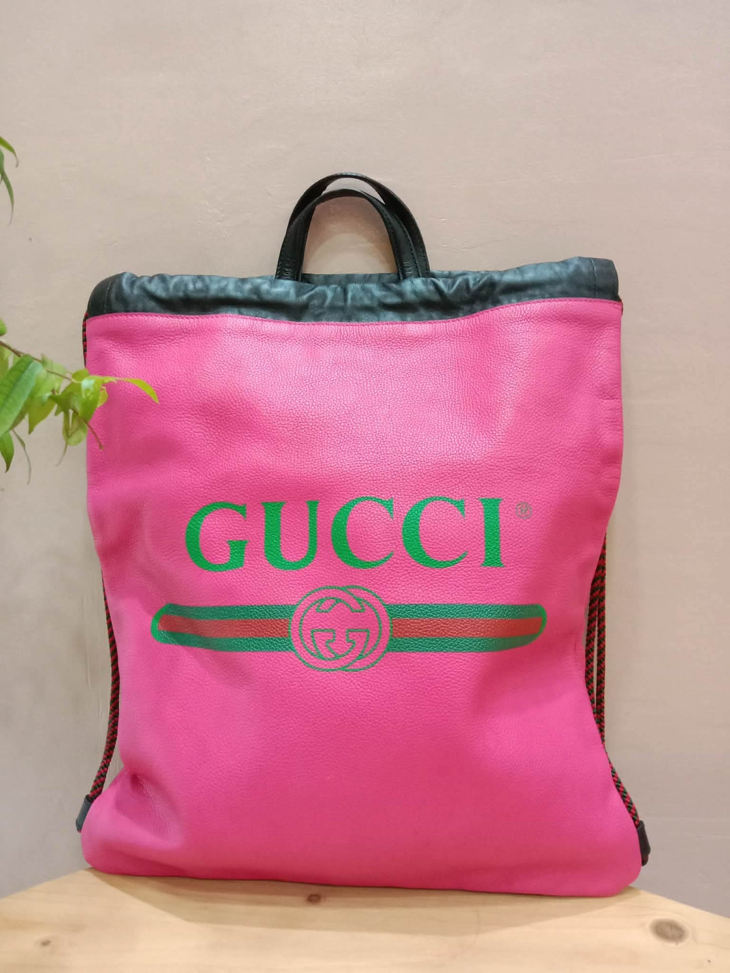 Gucci Printed Drawstring Backpack Grained Leather Pink/Black