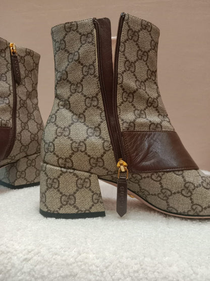 Gucci Blondie GG Supreme ankle Boots GG Medallion Size 26
