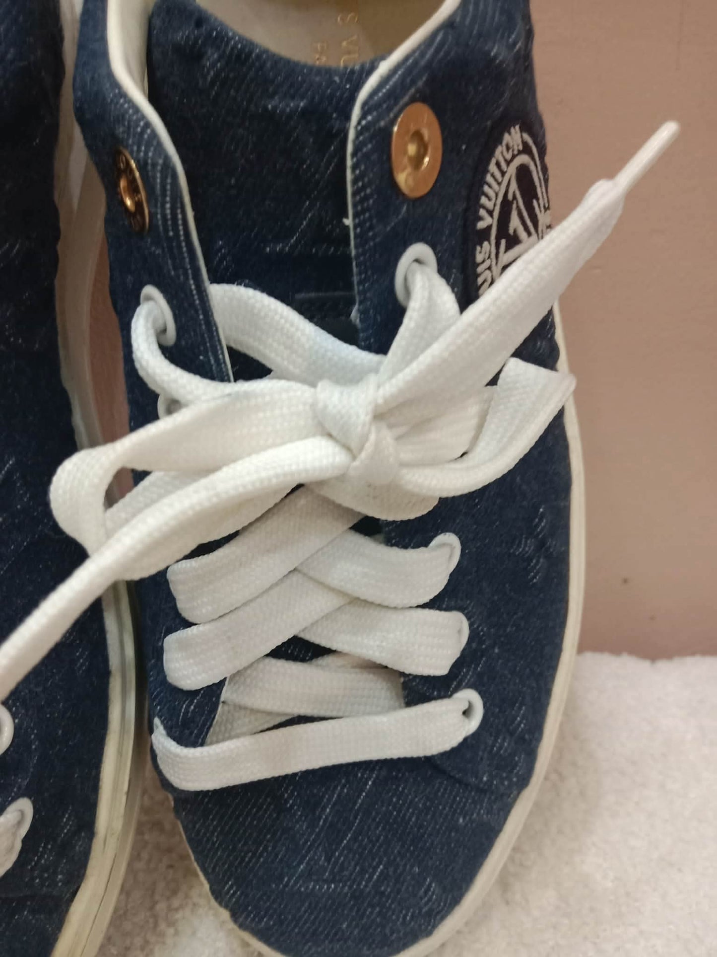 Louis Vuitton Time Out Sneakers Dark Blue Denim Monogram Embossed Pattern Size 37.5