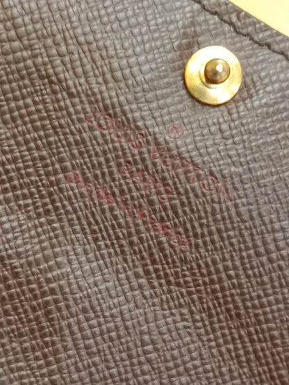 Louis Vuitton 6 Slots Keyholder Damier Ebene