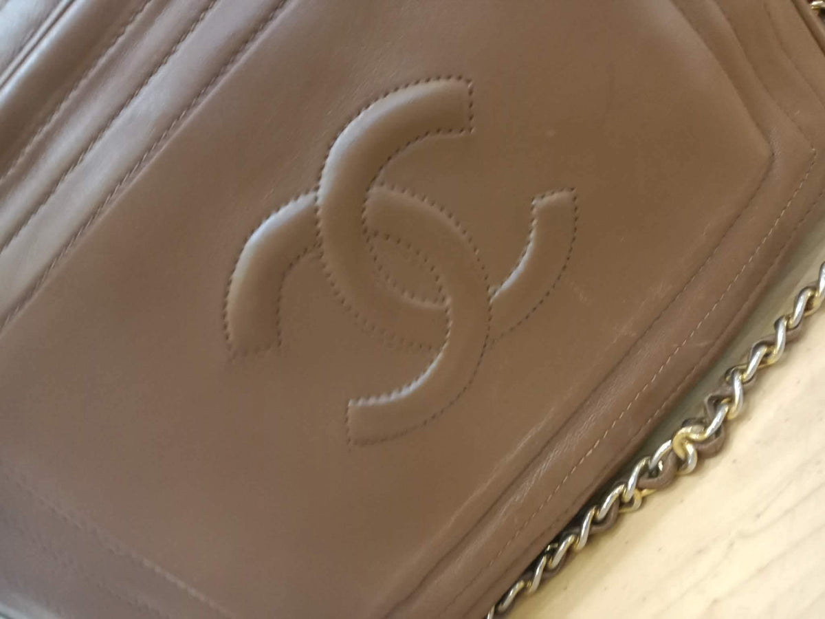 Chanel Vintage Camera Bag Lambskin Brown Series 0