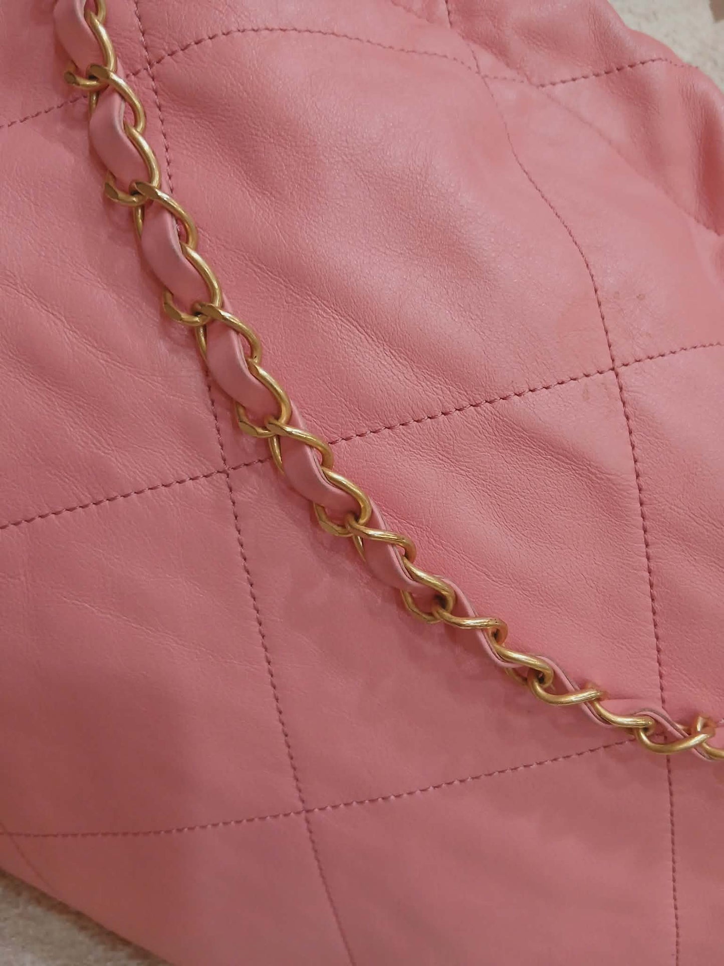 Chanel 22 Hobo Calfskin Pink Microchipped