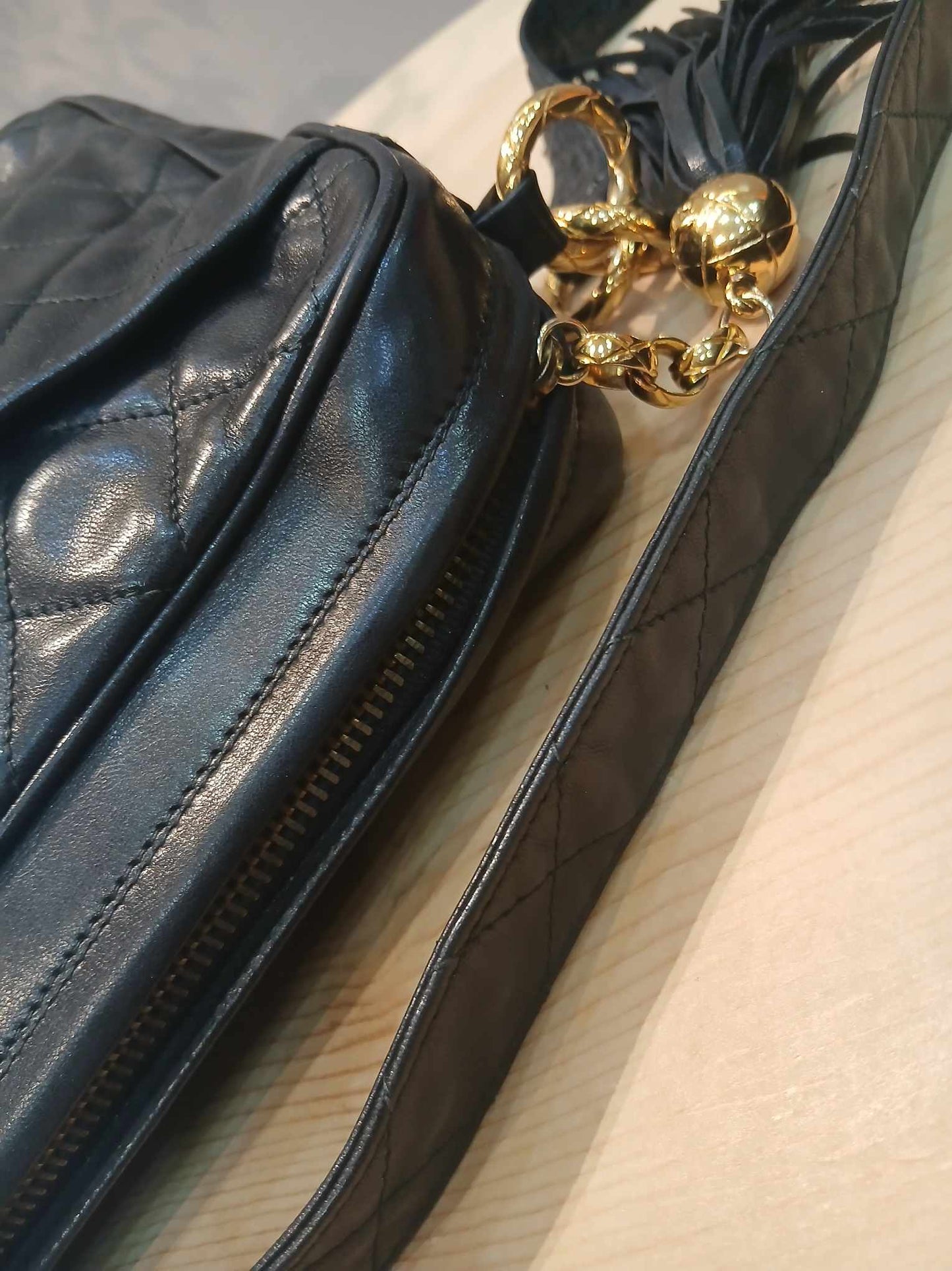Chanel Vintage Shoulder Bag Lambskin Black Series 2