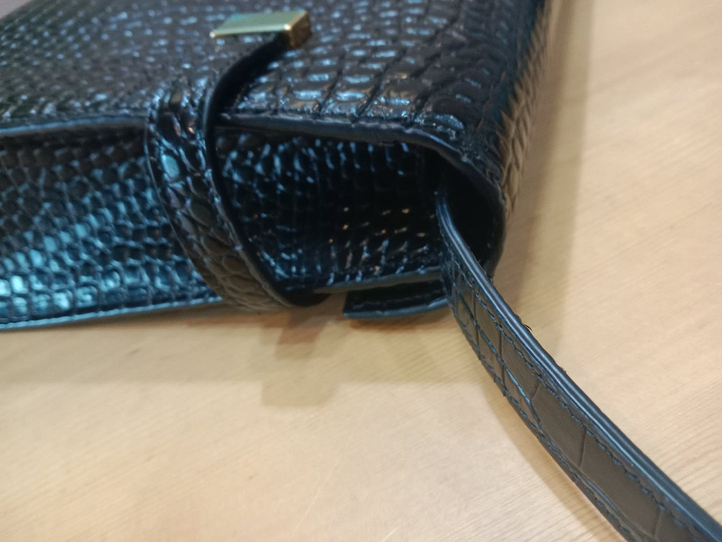Saint Laurent Manhattan Crocodile Embossed Leather Black