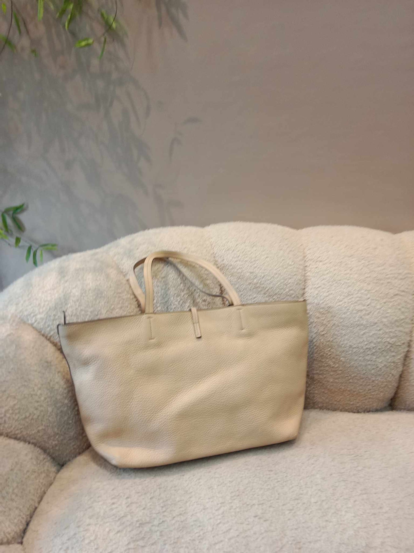 Salvatore Ferragamo Beige Leather Bice Tote