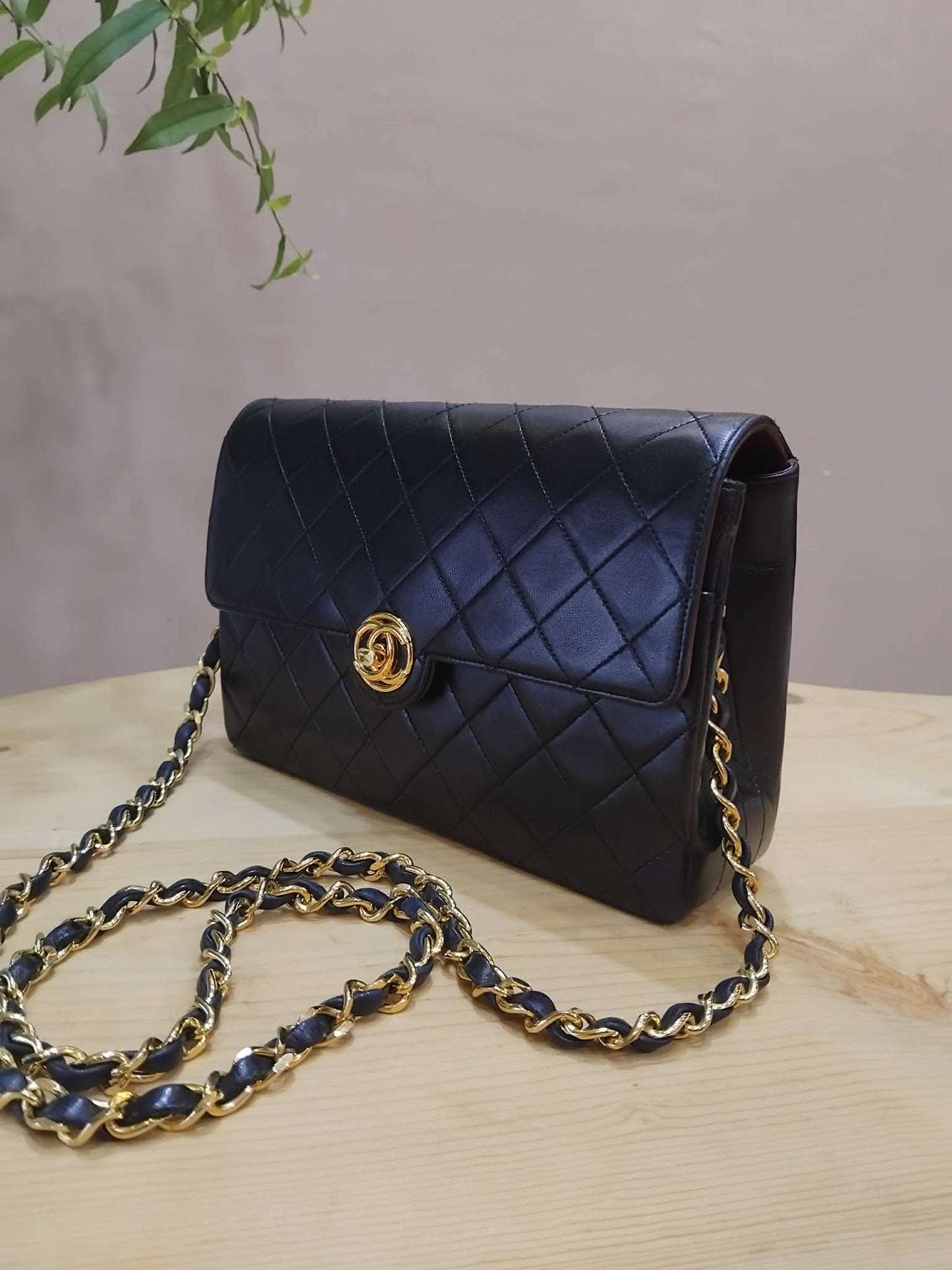 Chanel Circle Lock Flap Vintage CC Lambskin Black Series 1