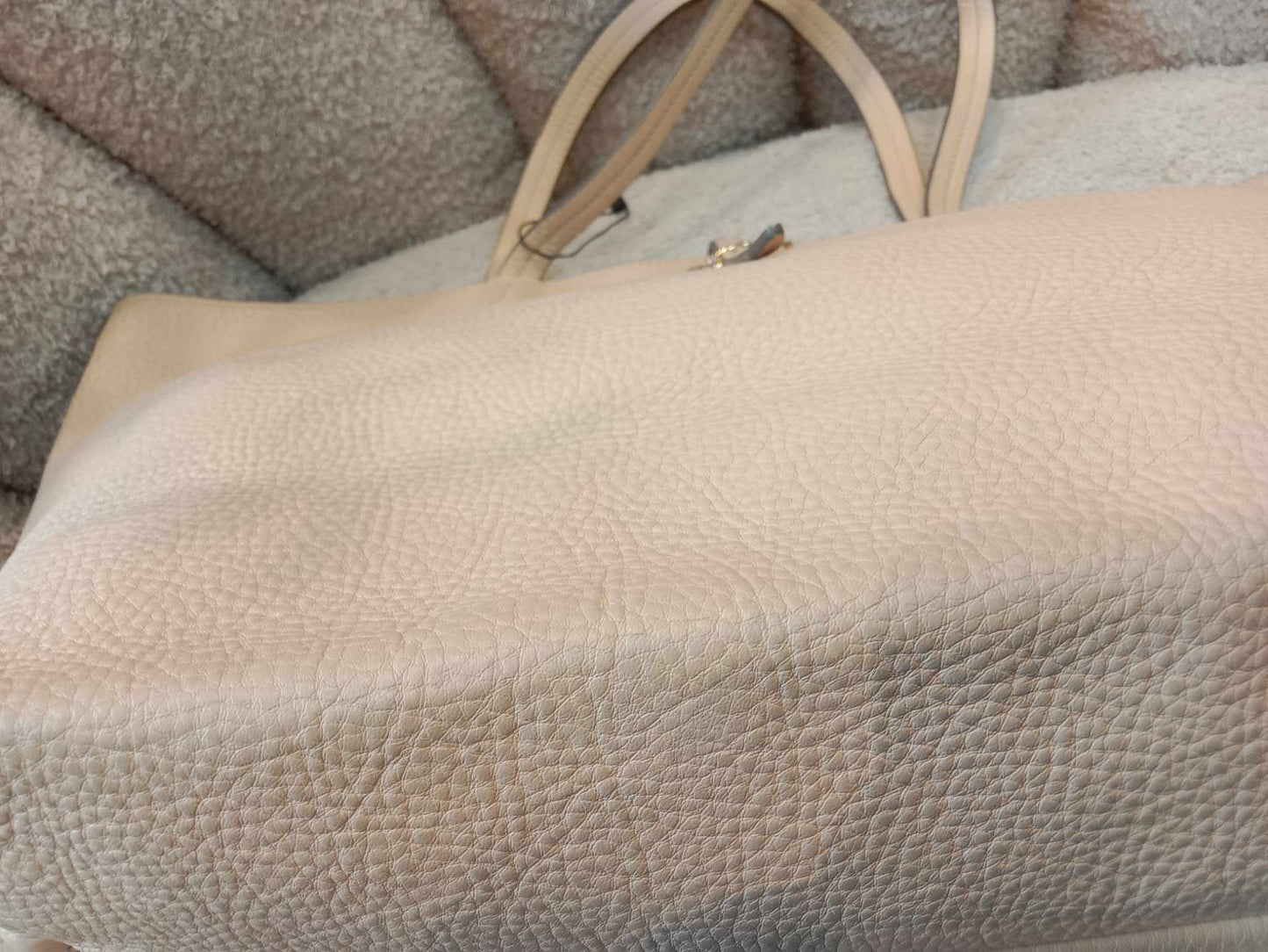 Salvatore Ferragamo Beige Leather Bice Tote