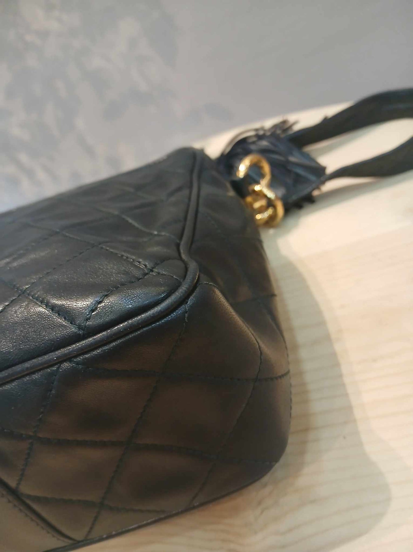 Chanel Vintage Shoulder Bag Lambskin Black Series 2