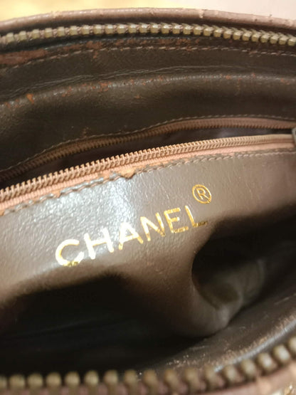 Chanel Vintage Camera Bag Lambskin Brown Series 0
