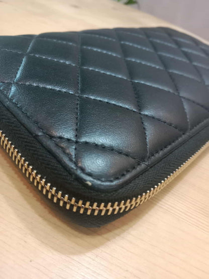 Chanel Quilted Leather Zip-Around Lambskin Wallet Series 22