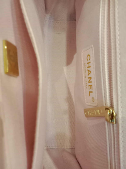Chanel Business Affinity Light Pink Caviar Medium Microchipped